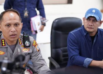 Kapolresta Gorontalo Kota, Kombes Pol Ade Permana, bersama Kasat Reskrim Polresta Gorontalo Kota, Kompol Leonardo Widharta.