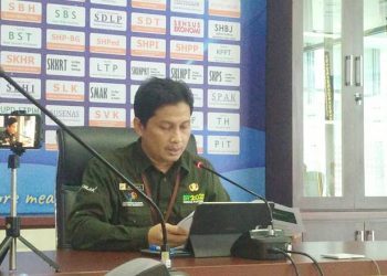 Kepala BPS Provinsi Gorontalo, Mukhamad Mukhanif memberikan keterangan pers rilis mengenai tingkat inflasi di Kota Gorontalo pada Bulan April 2023, Selasa (2/5/2023) (muhajir/gopos)