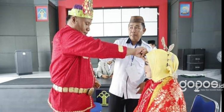 Prosesi pernikahan Isfandi yang berlangsung di dalam Lapas Kelas II A Gorontalo. (Dok. Lapas Gorontalo)