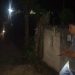 Kapolres Gorontalo, AKBP Dadang Wijaya (ketiga dari kiri) turut datang langsung ke lokasi tertembaknya FI alias Nining oleh peluru nyasar dari sebuah senapan angin.(abin/gopos)