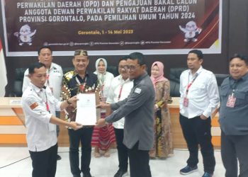 Syarif Mbuinga mendaftar calon DPD Gorontalo