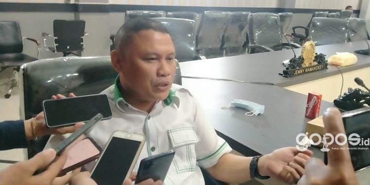 Wakil Ketua Komisi C DPRD Kota Gorontalo, Rolly Kadullah.(rama/gopos)