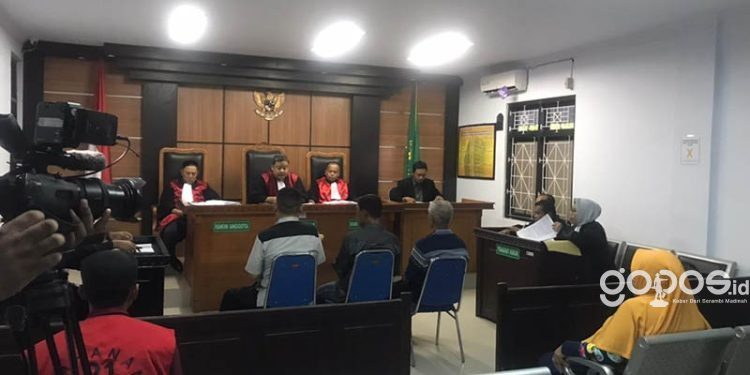 Sidang kasus kecelakaan maut di depan RM Domestique, Jl. Arif Rahman Hakim, Kelurahan Wumialo, Kecamatan Kota Tengah, Kota Gorontalo.(Rama/gopos)