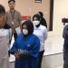 Tante Ika resmi dijadikan tersangka sekaligus ditahan Polresta Gorontalo Kota, Senin (8/5/2023).(F. Rama/gopos)