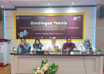Jajaran Ketua dan Anggota Komisi Pemilihan Umum (KPU) Bone Bolango (istimewa)