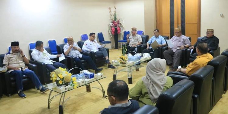 Rapat Pimpinan DPRD Provinsi Gorontalo membahas rencana kunjungan kerja ke Ehime Jepang, Selasa (2/5/2023) (muhajir/gopos)