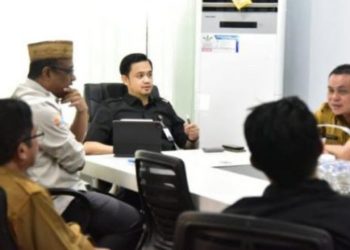 Pemerintah Kota Gorontalo berkerja secara marathon untuk menyelesaikan sisa pekerjaan jalan nani wartabone dan pusat perdagangan.