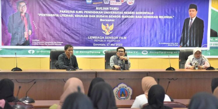 Lembaga Sensor Film Indonesia dihadirkan oleh FIP UNG untuk beri bekal mahasiswa mengenai perfilman Indonesia (dok. ung)