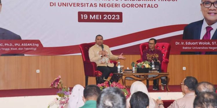 FGD yang diselenggarakan oleh UNG dengan menghadirkan Direktur Jenderal Pendidikan Tinggi, Riset dan Teknologi Prof. Nizam sebagai narasumber utama, Jumat (19/5/2023) (dok. ung)