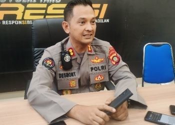 Kabid Humas Polda Gorontalo, AKBP Desmont Harjendro Agitson Putra dikonfirmasi, Senin (5/6/2023). (Foto: putra/Gopos)
