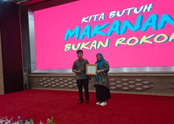 Puskesmas Dungaliyo berhasil meraih prestasi yang membanggakan yakni penghargaan Satiya sebagai puskesmas inovatif dalam penyelenggaraan Layanan Upaya Berhenti Merokok (UBM).