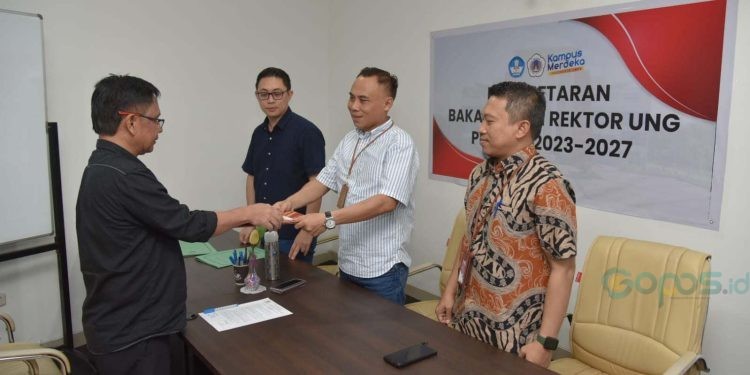 Dekan Fatek Sardi Salim Jadi Pendaftar Kedua Bakal Calon Rektor UNG ...