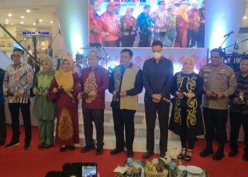 Pembukaan gebyar UMKM 2023 yang menandai kick off Gerakan Nasional Bangga Buatan Indonesia (GBBI) dan Bangga Berwisata di Indonesia (BBWI). (muhajir/gopos)