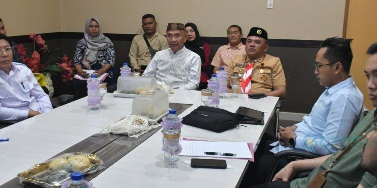 Pemkab Pohuwato dan DPRD Pohuwato Gelar Rapat Ekspose Hasil Penilaian Pengadaan Tanah Pembangunan Bandara Pohuwato, berlangsung di meeting room kantor Bupati, Jum'at 23/06/2023 (F Humas)