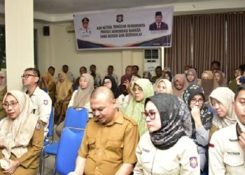 Suasana rapat Konsolidasi yang diikuti pegawai di Lingkup di Dinas Kumperindag Provinsi Gorontalo dan dipimpin oleh Penjabat Gubernur Gorontalo, Selasa (6/6/2023).(Foto – Isam)