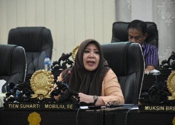 Anggota DPRD Kota Gorontalo Tien Mobiliu.