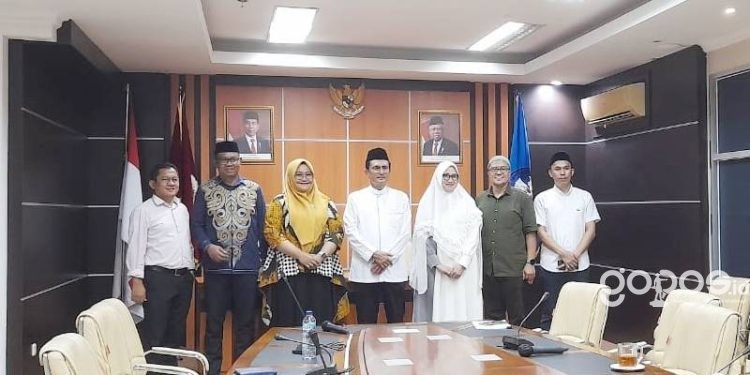 Fadel Muhammad Inisiasi Buat Resource Center Di UNG - Gopos.id