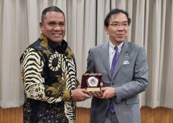 Rektor UNG Eduart Wolok menjajaki kerja sama dengan Kansai University Jepang. (dok. ung)