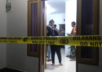Polisi masih terus melakukan olah TKP terkait peristiwa mahasiswi gantung diri di Desa Ulapato A, Kecamatan Telaga, Kabupaten Gorontalo, Kamis (8/6/2023).(F Abin/gopos)