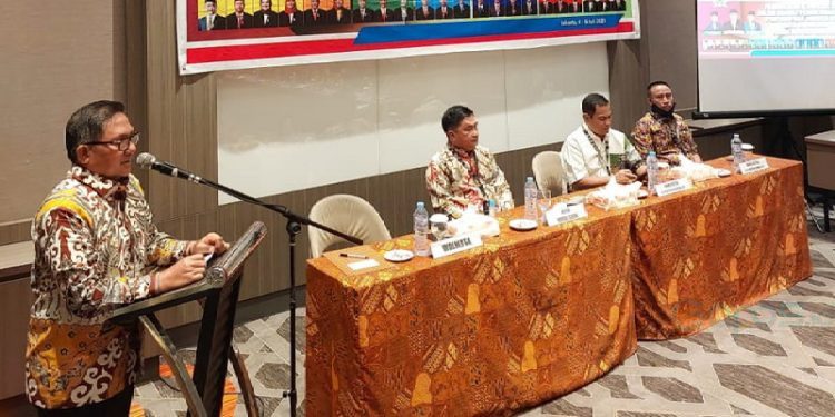 Walikota Gorontalo, Marten Taha Membuka Kegiatan Peningkatan Kapasitas DPRD dalam Rangka Pendalaman Tugas Pimpinan dan Anggota DPRD Kota Gorontalo, Jakarta, Selasa (4/7/2023).