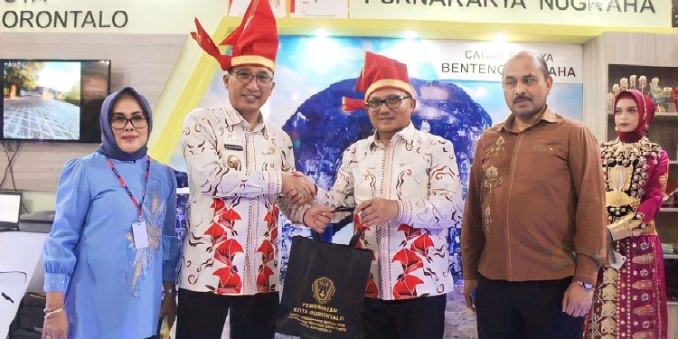 Pemerintah Kota Gorontalo ikut meramaikan serta menyukseskan Rakernas (Rapat Kerja Nasional) APEKSI (Asosiasi Pemerintah Kota Seluruh Indonesia) XVI di Makassar.