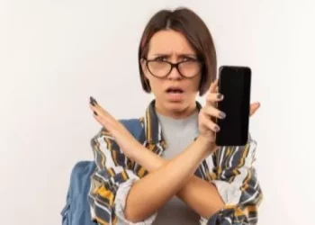 Ilustrasi instruksi jangan panik (Freepik.com/Stockking)