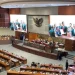 Proses pengesahan RUU Kesehatan menjadi undang-undang di pembicaraan tingkat II di Rapat Paripurna Masa Persidangan V Tahun Sidang 2022-2023 di Kompleks Parlemen, Jakarta, Selasa (11/7/2023). (Suara.com)