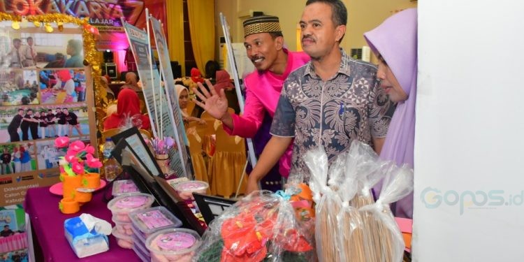 Sekda Pohuwato Iskandar Datau saat Festival Panen Raya Lokakarya 7 sebagai guru penggerak, Sabtu (8/7/2023).