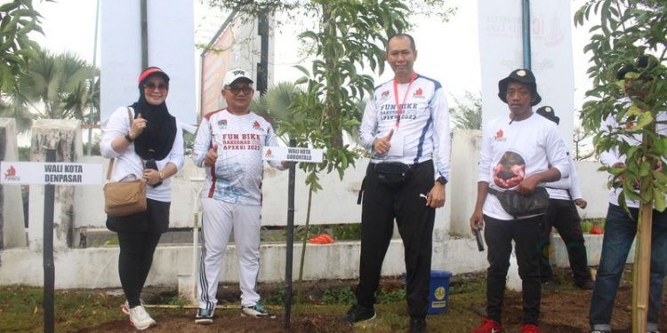 Program bidang lingkungan hidup tepatnya penghijauan, menjadi salah satu rangkaian pelaksanaan Rakernas APEKSI XVI tahun 2023, di Kota Makassar Kamis (13/07/2023).