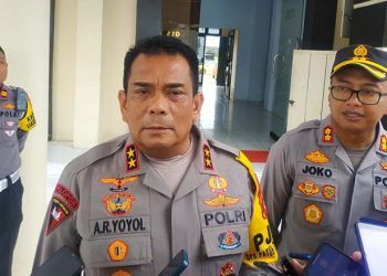 Kapolda Gorontalo, Irjen pol Angesta Romano Yoyol, di Dampingi Kapolres Pohuwato, AKBP Joko Sulistiono, Usai Melakukan Kunjungi Kerja di Polres Pohuwato, Kamis 13/07/2023 (Yusuf/Gopos)