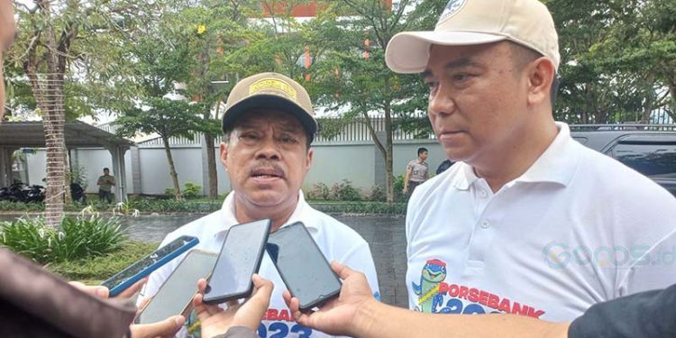 Ketua Deprov Gorontalo, Paris Jusuf (kiri), bersama Kepala Perwakilan BI Provinsi Gorontalo, Dian Nugraha (kanan)