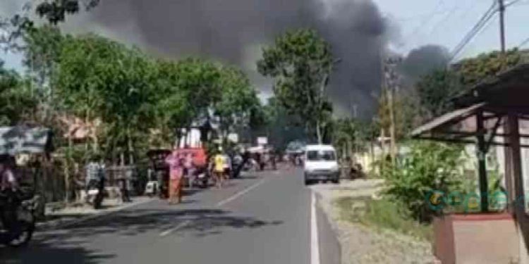 Suasana lokasi sekitar Sekolah Menengah Atas (SMA) 1 Boliyohuto, Kabupaten Gorontalo, saat terjadi kebakaran, Ahad (30/7/2023) pukul 13.30 Wita.