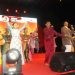 Tarian, iringan musik dan lagu sampai dengan aksi bagi-bagi hadiah oleh Wali Kota Gorontalo untuk masyarakat Kota Makassar dan masyarakat rantau asal Gorontalo di Kota Makassar, mewarnai pentas seni budaya APEKSI XVI