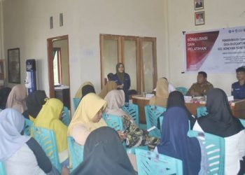 Pelatihan sistem informasi opensid oleh Mahasiswa UNG Program MBKM terintegrasi KKN 2023 di Desa Bilolantunga, Kecamatan Bone, Kabupaten Bone Bolango (istimewa)