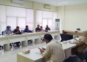 Rapat koordinasi Komisi I Deprov Gorontalo bersama OPD terkait yang membahas mengenai beberapa persoalan pemerintahan, Selasa (18/7/2023) (muhajir/gopos)