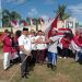 Pemkab Pohuwato membagikan 5.000 bendera merah putih kepada masyarakat, Rabu (2/08/2023). (F Humas Pohuwato)