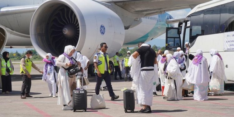 Kepulangan jamaah haji di bandara Sultan Hasanuddin Makassar. (F. Pertamina)