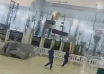 Angin kencang bersama petir di Kota Mekkah