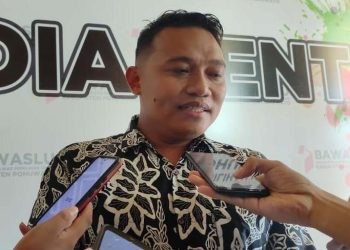 Ketua DPD PAN Pohuwato, usai mendatangi Kantor Bawaslu Pohuwato, Selasa 22/08/2023 (Yusuf/Gopos)
