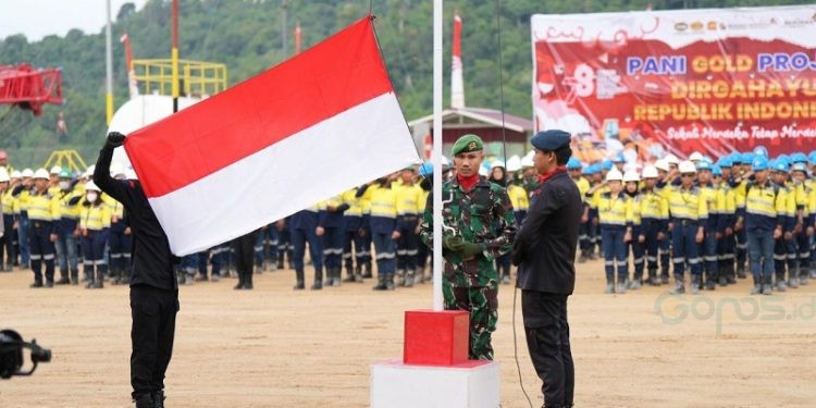 Pani Gold Project melaksanakan Upacara HUT Kemerdekaan RI ke 78 di Perusahaan Pertambangan, Desa Hulawa, Kecamatan Buntulia, Kabupaten Pohuwato, Kamis (17/8/2023). (Istimewa)