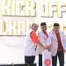 Presiden PKS Akhmad Syaikhu (tengah) saat menekan tombol pembukaan Kick Off Pilkada 2022, Jumat (11/8/2023). (dok. PKS Gorontalo)