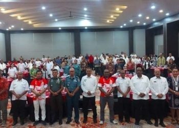 Foto bersama jajaran Pemprov Papua, kabupaten, kota, dan instansi terkait pada "Rembuk Stunting" di Kota Jayapura, Papua. ANTARA/HO- Humas Pemprov Papua