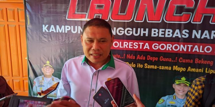 Anggota DPRD Kota Gorontalo Rolly Kadullah
