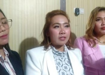 Tim 911 Hotman Paris usai bertemu dengan sejumlah Anggota DPRD Kabupaten Gorontalo, Selasa (15/8/2023). (F. Abin/gopos)