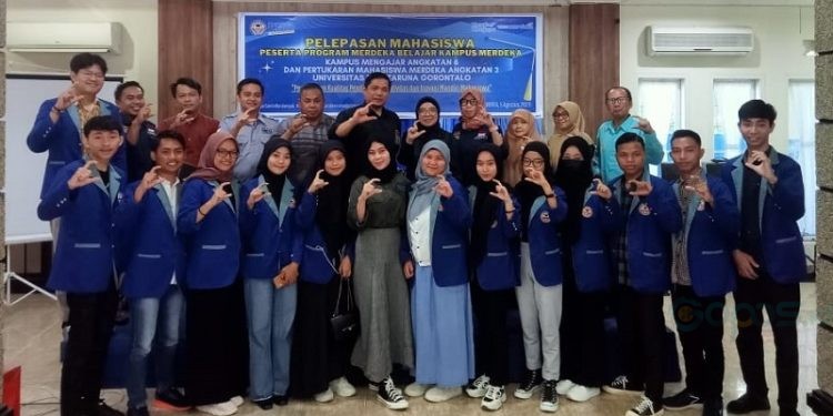 Suasana pelepasan mahasiswa UNBITA Gorontalo yang mengikuti program Kampus Mengajar angkatan VI, Pertukaran Mahasiswa Merdeka angkatan III dan Wirausaha Merdeka.