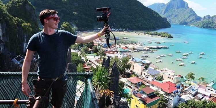 Traveler dunia asal Inggris, Jordan Simons. (@TheLifeofJord/Instagram)