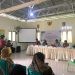 Mahasiswa KKN Tematik Universitas Negeri Gorontalo (UNG) saat melatih masyarakat Desa Bihe, Kecamatan Asparaga mengolah bahan dasar kelapa menjadi produk UMKM yang memiliki nilai ekonomis, Selasa (1/8/2023)