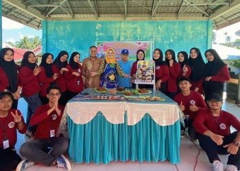 Kegiatan pelatihan pengolahan ikan yang dilaksanakan oleh Mahasiswa KKN-T Universitas Negeri Gorontalo (UNG) Desa Sogitia, Kecamatan Bone, Kabupaten Bone Bolango (istimewa)