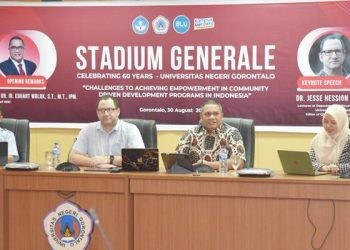 Stadium Generale yang bertemakan tantangan untuk mencapai pemberdayaan dalam program pembangunan berbasis masyarakat di Indonesia yang diselenggarakan oleh PIU UNG pada peringatan Dies Natalis ke-60 UNG, Selasa (30/8/2023) di Ruang Sidang Senat Rektorat UNG.  (dok. ung)