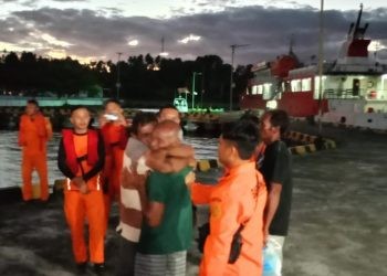 Dua nelayan asal Gorontalo Utara yang sempat dinyatakan hilang ditemukan selamat dan tiba di Pelabuhan Amurang, Rabu (2/8/2023). (f. SAR)